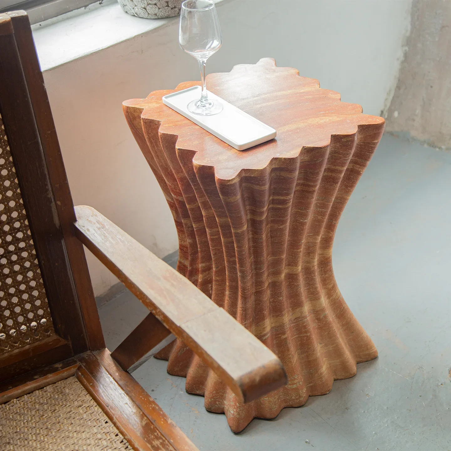 Table basse créative en forme  - Coffee & Tea Restaurant avis et prix